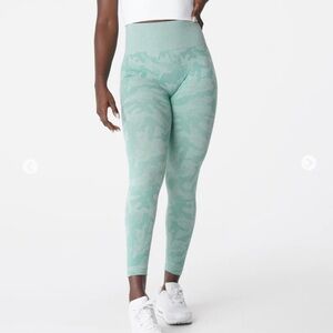 NVGTN Leggings